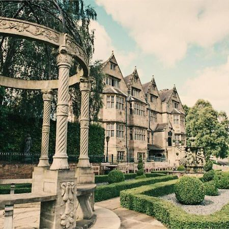 Weston Hall スタッフォード エクステリア 写真