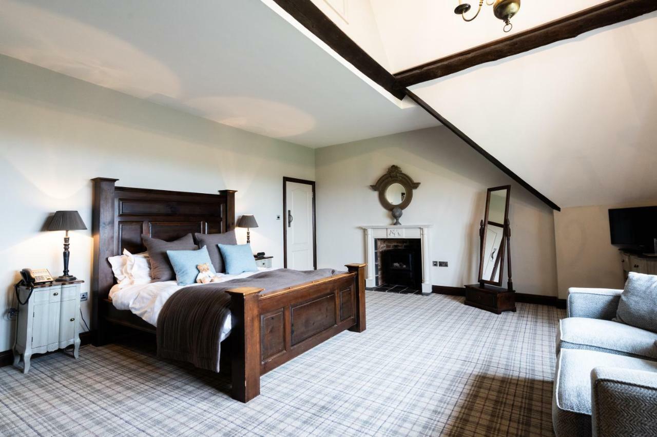 Weston Hall スタッフォード エクステリア 写真